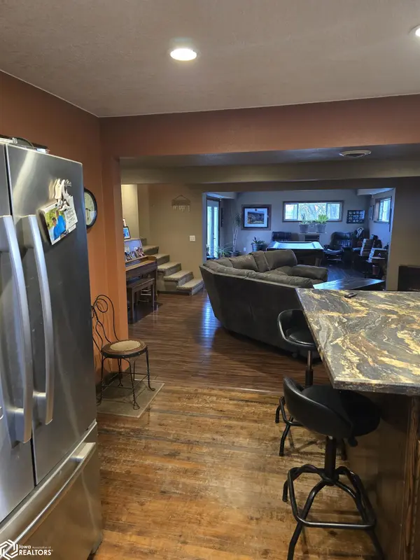 1704 30Th AVE, West Bend, IA 50597