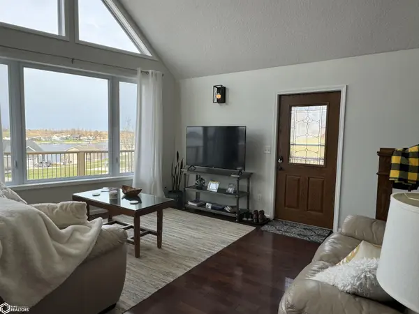 3155 Indian Point DR, Ellston, IA 50074