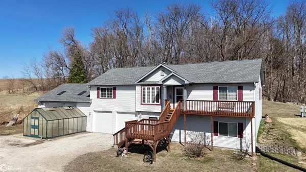3556 Highway 99, Wapello, IA 52653