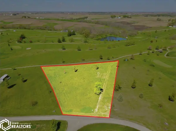 309 Hillside DR, Lynnville, IA 50153