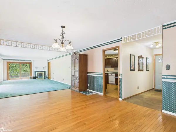 3295 Middle RD, Keokuk, IA 52632