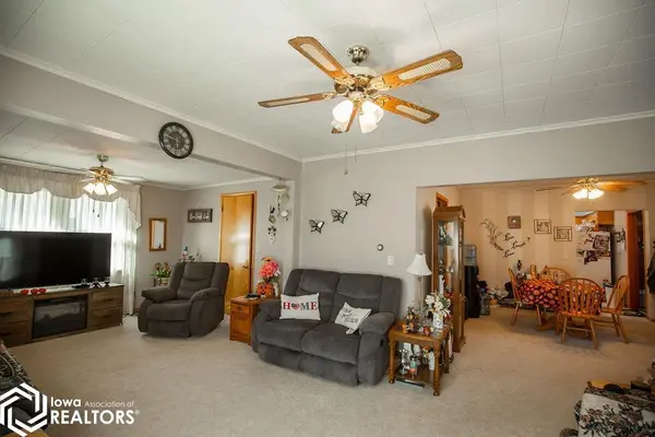 514 5Th ST, Whittemore, IA 50598