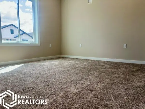 1004 Magnolia Drive, Manning, IA 51455