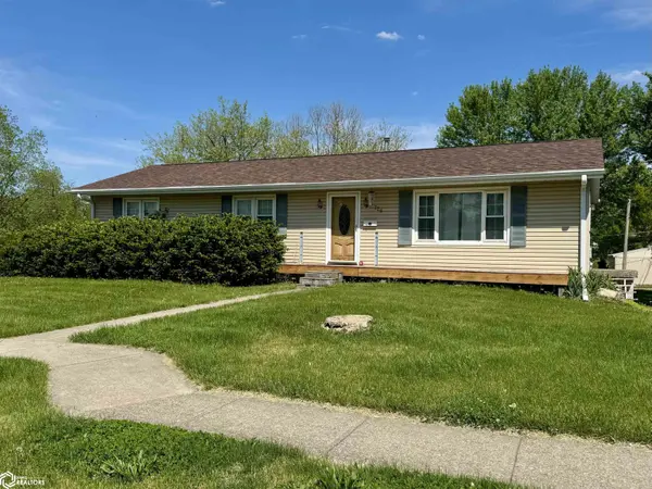 726 N 13th ST, Chariton, IA 50049