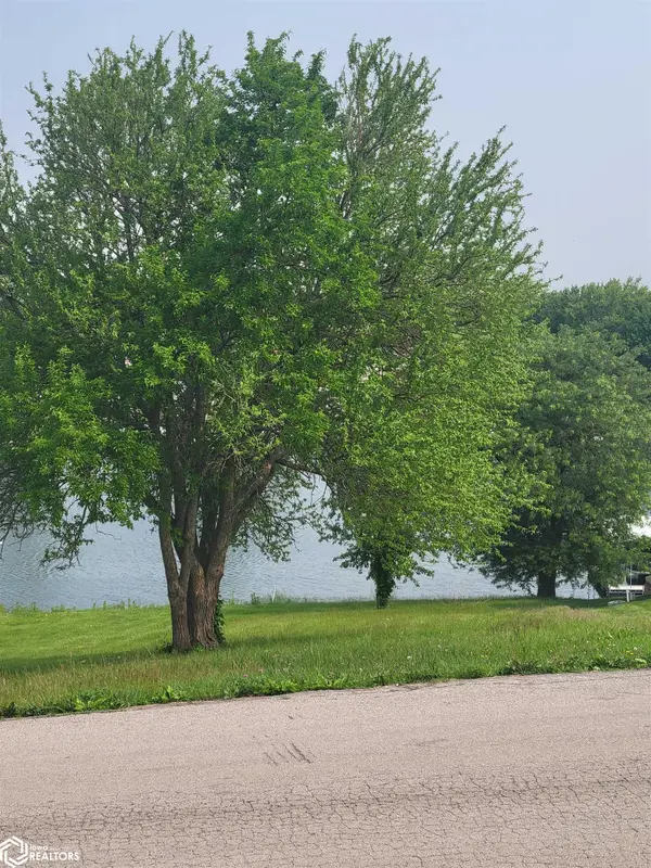 641 South Ridge Park Sub., Ellston, IA 50074