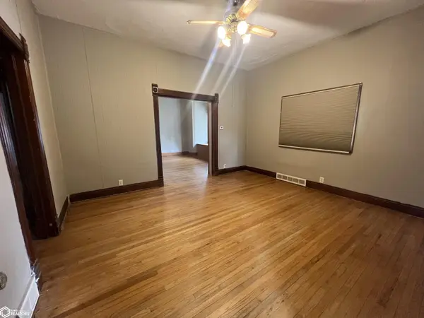 307 Cedar AVE, Charter Oak, IA 51439