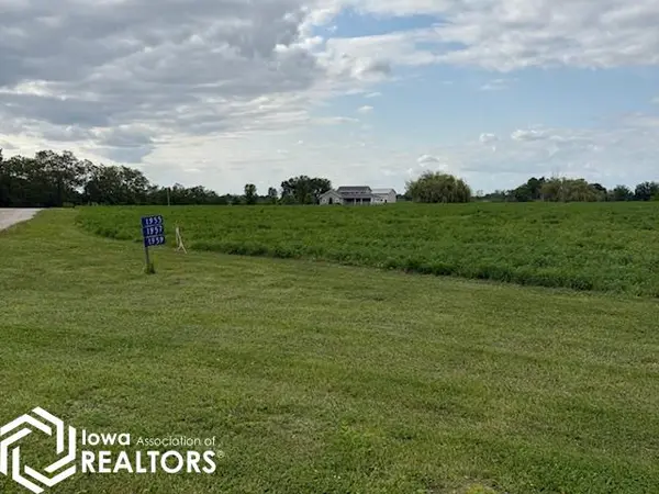 1959 Gear Avenue, Fairfield, IA 52556
