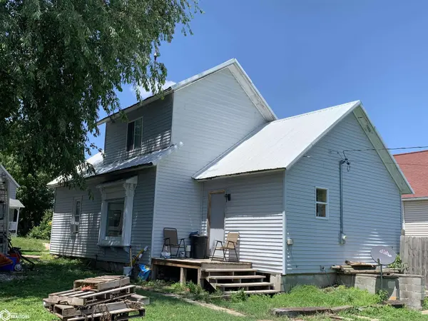 609 N Maple ST, Creston, IA 50801