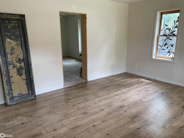 609 N Maple ST, Creston, IA 50801