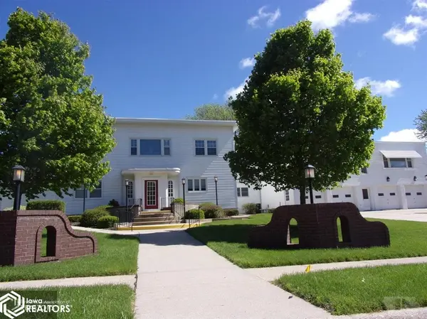 503 E 1st ST, Carroll, IA 51401