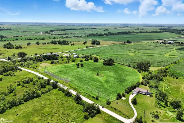 32019 645th AVE, Maxwell, IA 50161