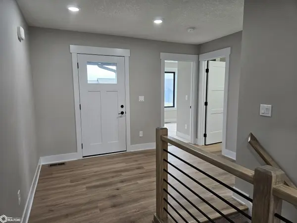 1407 E 10Th ST, Carroll, IA 51401