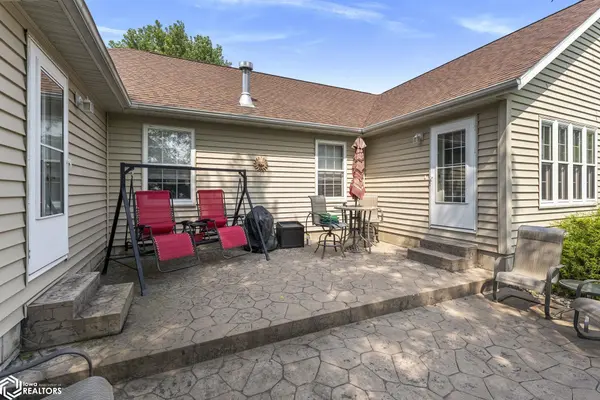 920 S 4Th ST, Wapello, IA 52653