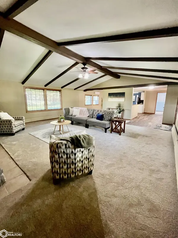 1810 N 8th ST, Clear Lake, IA 50428