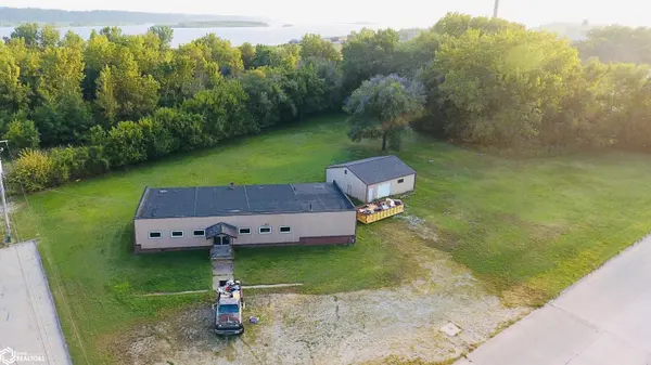 1404 Avenue M, Fort Madison, IA 52627