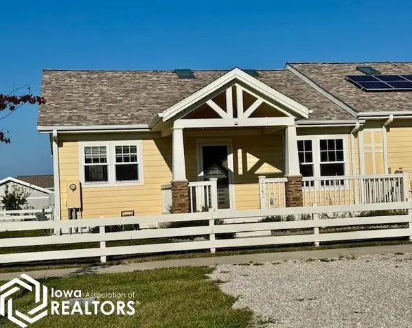 2142 Garnet LN, Fairfield, IA 52556