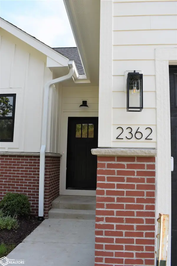 2362 River RD, Iowa Falls, IA 50126