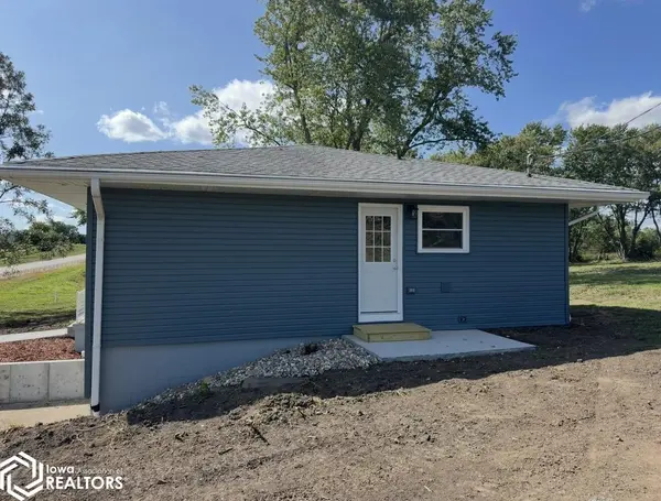 2375 State HWY 2, Bedford, IA 50833