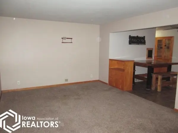 308 S 3Rd ST, Klemme, IA 50449