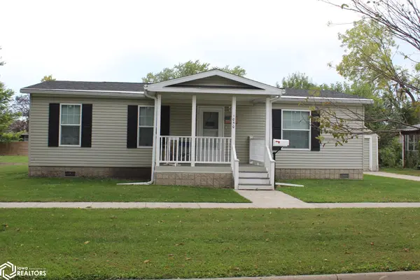 1050 Bush AVE, Garner, IA 50438