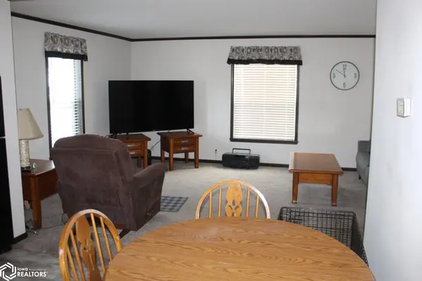 1050 Bush AVE, Garner, IA 50438