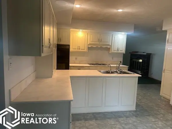 2575 Kent AVE, Britt, IA 50423