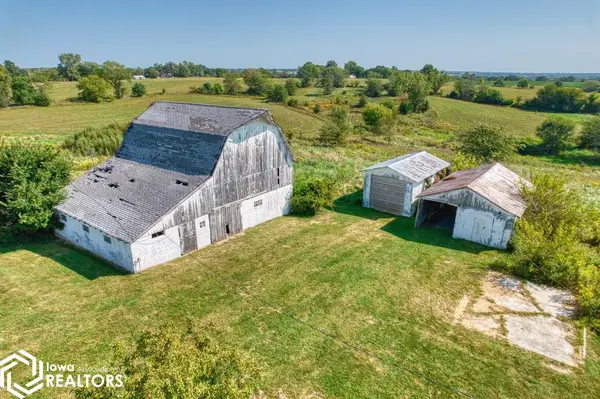 21468 240Th AVE, Centerville, IA 52544