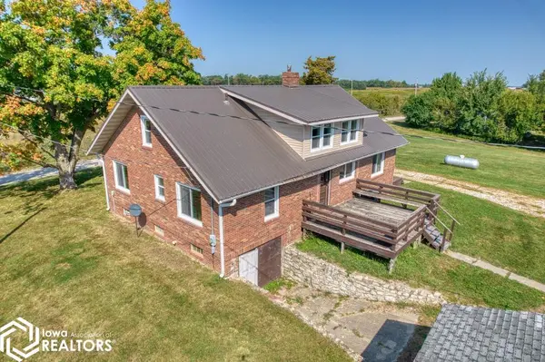 21468 240Th AVE, Centerville, IA 52544