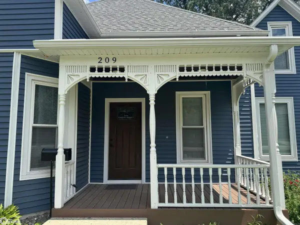 209 3rd ST, Humboldt, IA 50548
