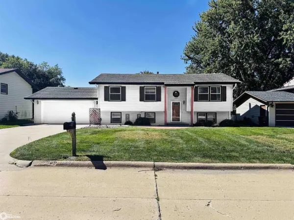 1507 Teresa DR, Atlantic, IA 50022
