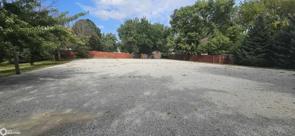 101 kelly's court, Forest City, IA 50436