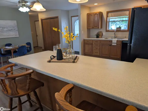 227 Westview Dr S, Rockwell, IA 50469