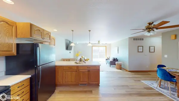 227 Westview Dr S, Rockwell, IA 50469