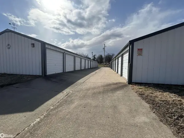 718 & 910 N 4th AVE, Marshalltown, IA 50158