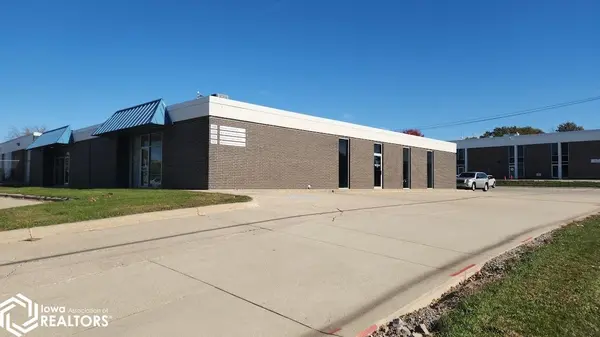 1408 & 1410 6th ST, Mason City, IA 50401