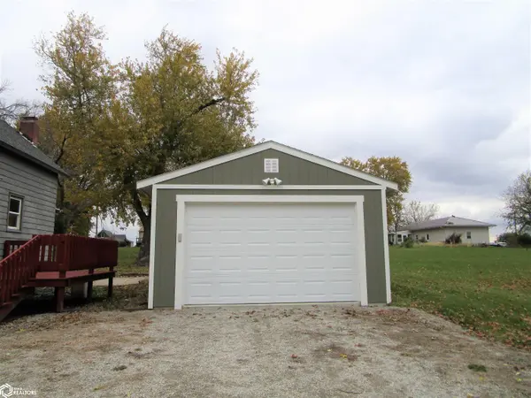 607 Lincoln, Ackley, IA 50601