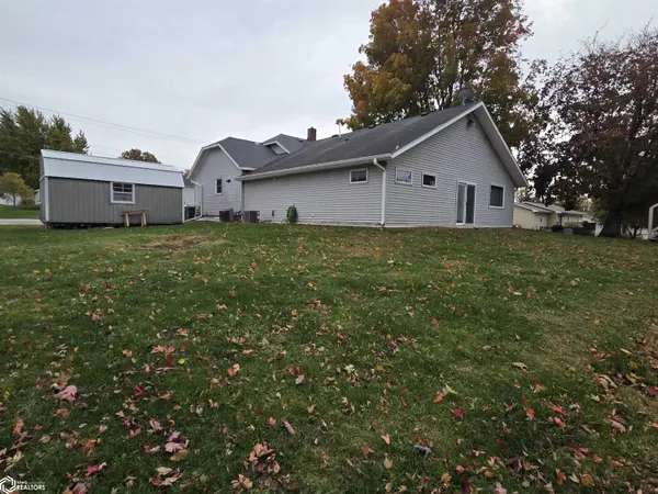 1100 N Vine ST, Creston, IA 50801