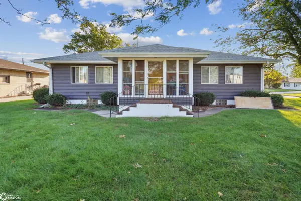1918 S Center ST, Marshalltown, IA 50158