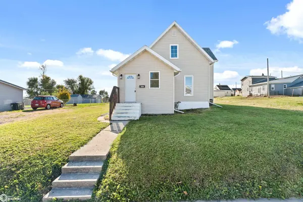 505 Woodbury ST, Marshalltown, IA 50158