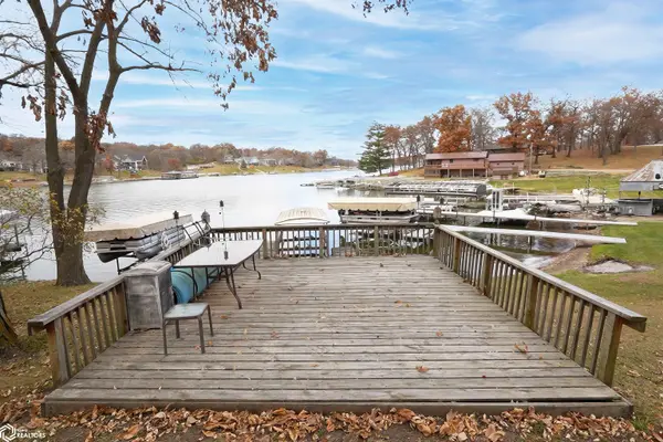 276 Center Point DR, Montezuma, IA 50171