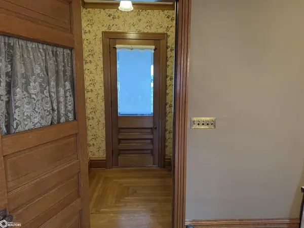 201 E Ohio ST, Toledo, IA 52342
