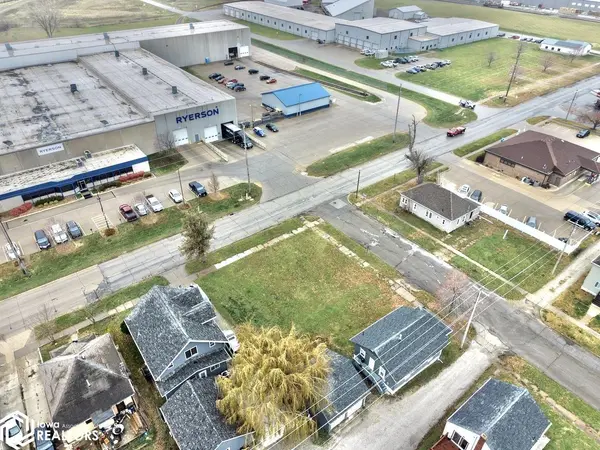 1102 E Main ST, Marshalltown, IA 50158