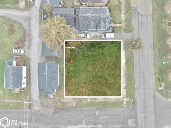 1102 E Main ST, Marshalltown, IA 50158