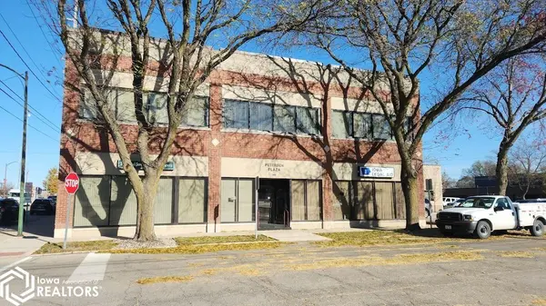 202 1st ST #Unit 112, Mason City, IA 50401