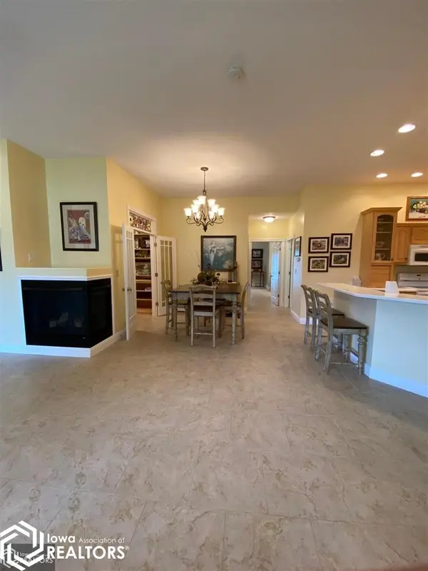 345 Kimballs Garden Circle, Nauvoo, IL 62354