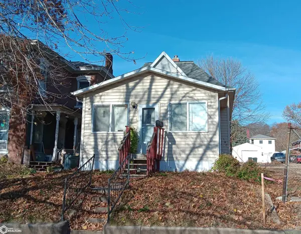 1121 Avenue E, Fort Madison, IA 52627