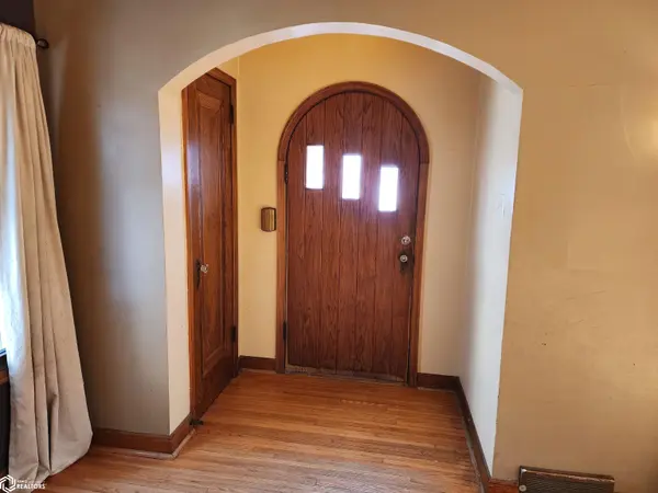 908 E 9th ST, Atlantic, IA 50022