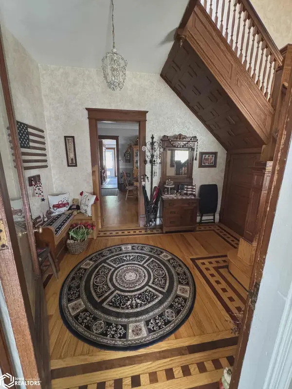 305 8Th ST, Northwood, IA 50459