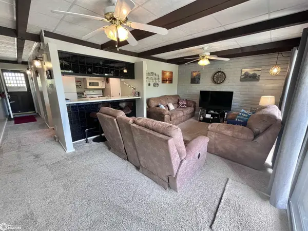 2700 N Shore DR #G -28, Clear Lake, IA 50428