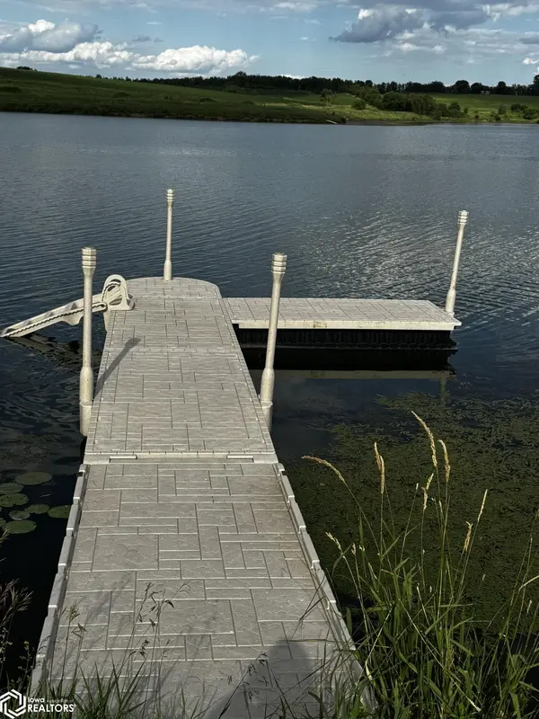 2156 W Vintner's DR, Osceola, IA 50213